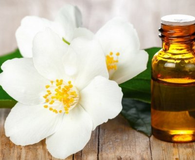 Ефірна олія жасмину для волосся