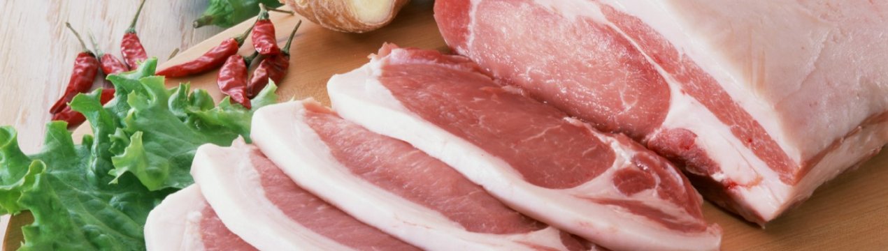 Китай сумує за свининою: уживається собаче м'ясо