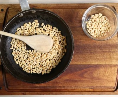 Как пожарить кедровые орехи