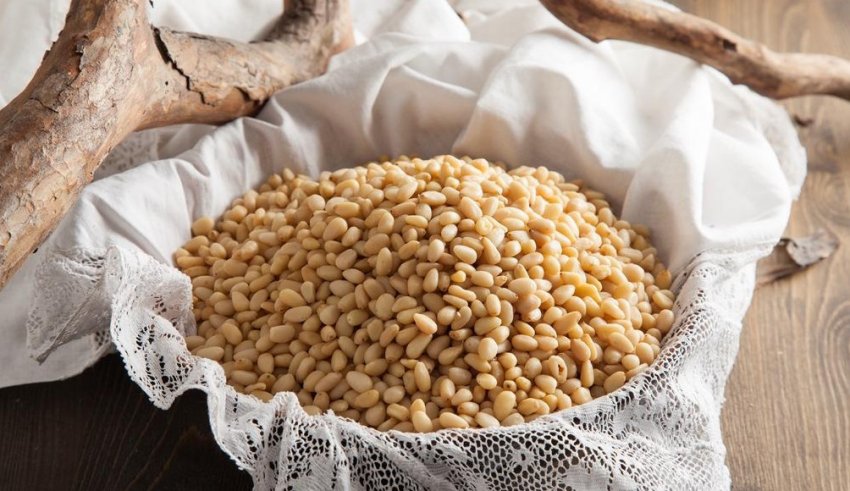 Кедрові горіхи під час ГВ