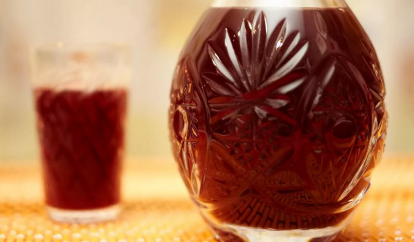 Кедровая настойка Кедровая настойка