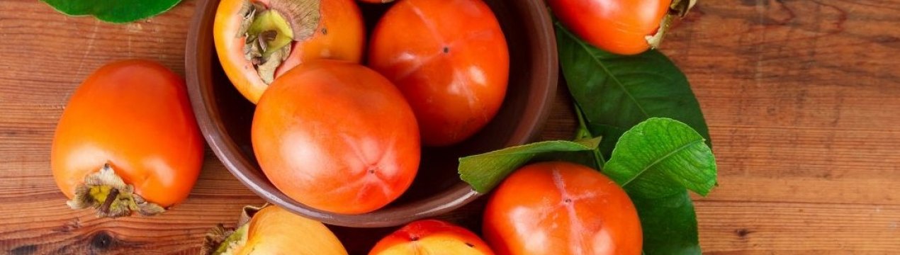 Фермери Фукусіми угостять місцевою хурмою Папу Римського