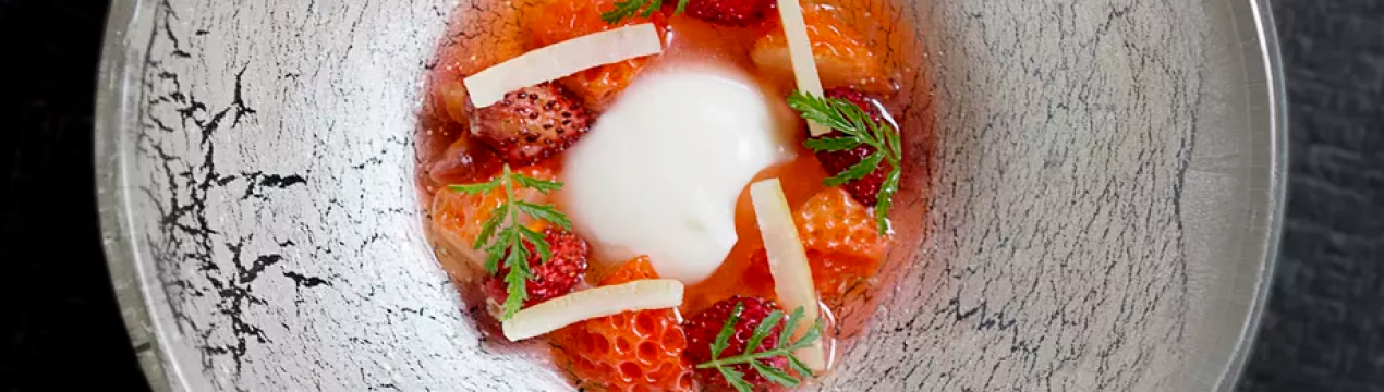 Японська полуниця за 50 доларів користується попитом в ресторанах Нью-Йорка