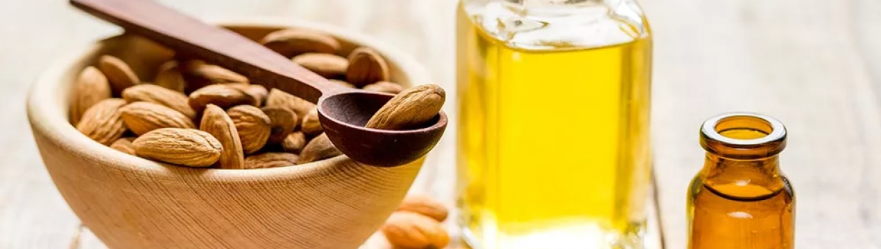 Застосування мигдального масла для шкіри навколо очей