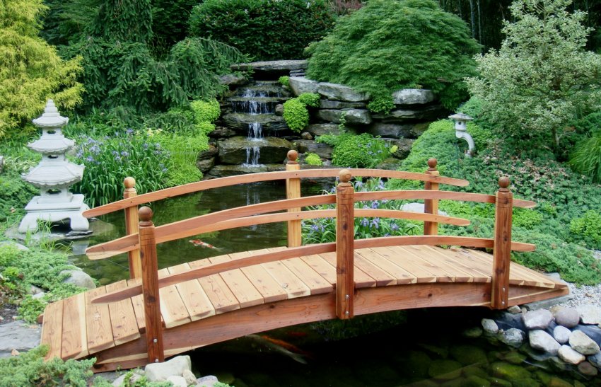 Мости у ландшафтному дизайні