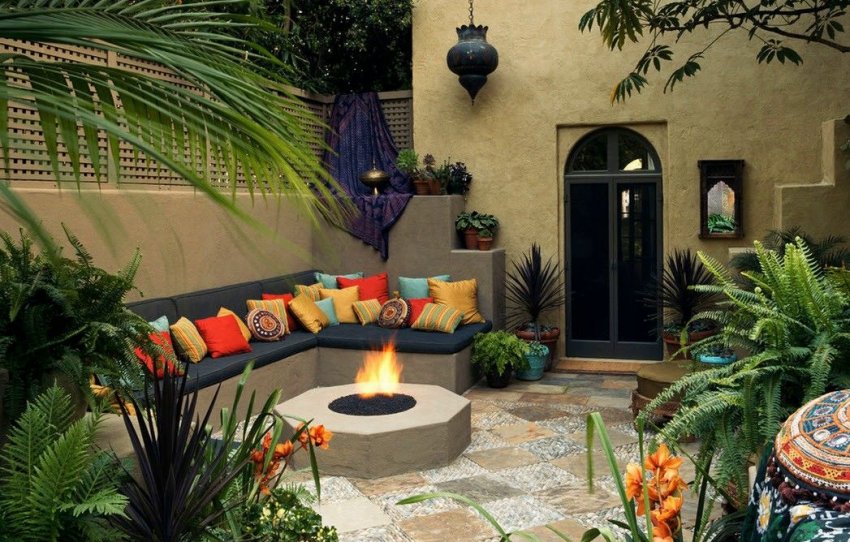 Аксесуари в мавританському стилі Аксесуари в мавританському стилі