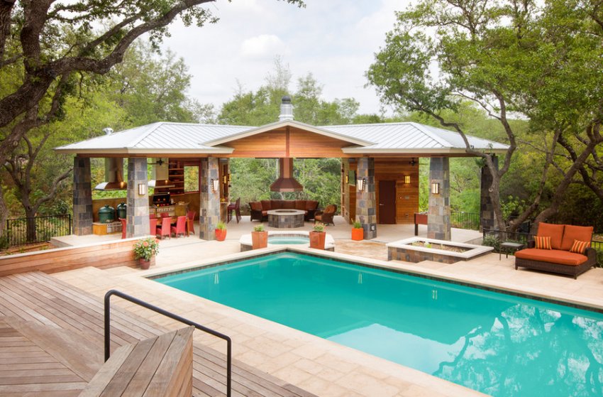 Патіо з басейном