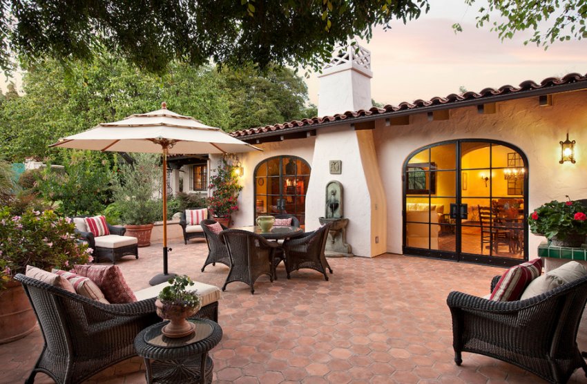 Середземноморське патіо