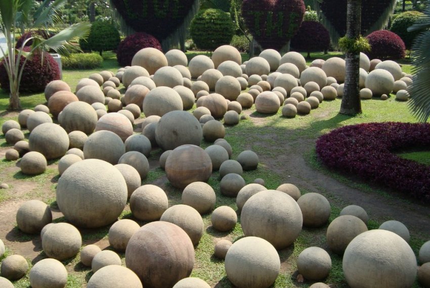 Декор для ландшафтного дизайну