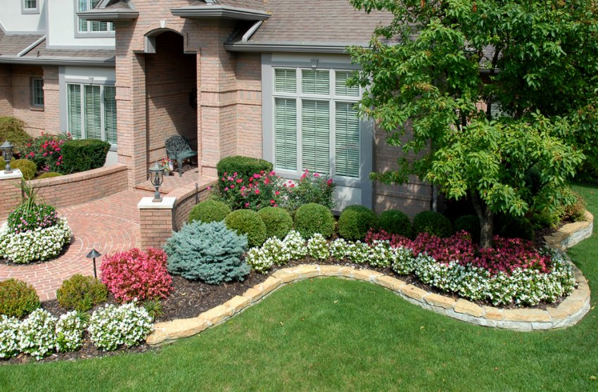 Кутова клумба