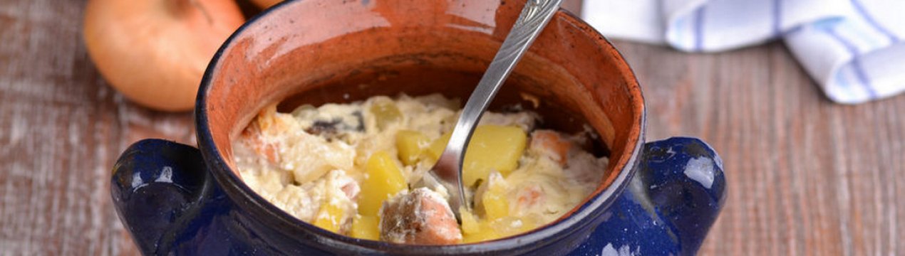 Приготування горбуші в горщику з картоплею