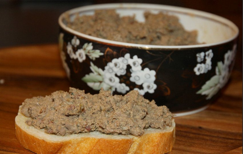 Паштет із печінки горбуші