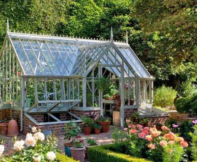 Застосування теплиць в ландшафтному дизайні