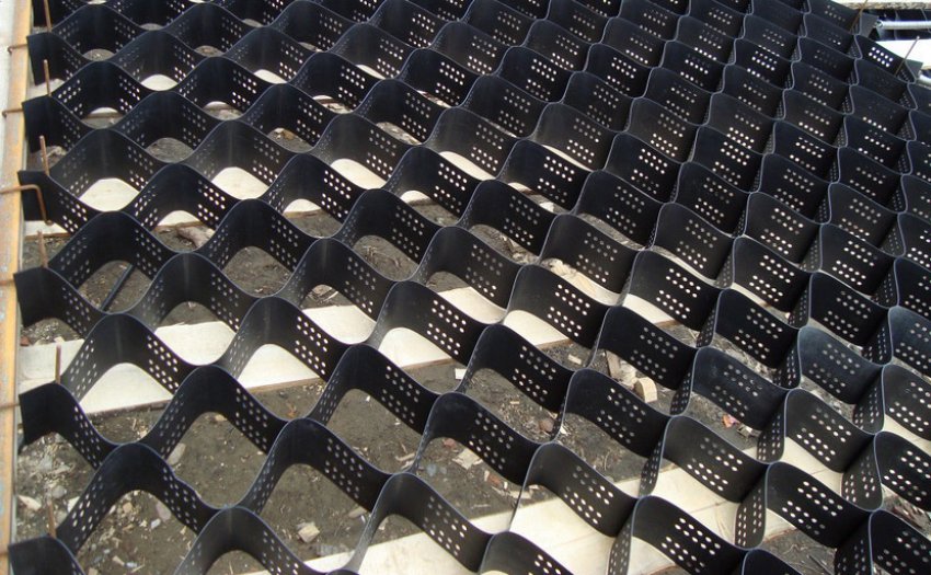 Зміцнення з геоматеріалу Зміцнення з геоматеріалу