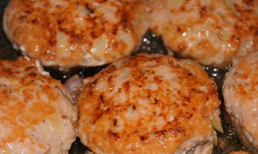 Котлети із салом Котлети із салом