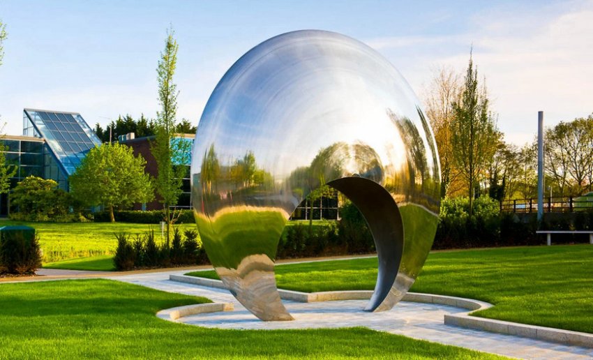Абстрактні скульптури в ландшафтному дизайні Абстрактні скульптури в ландшафтному дизайні