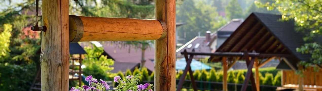 Особливості оформлення ділянки в стилі кантрі