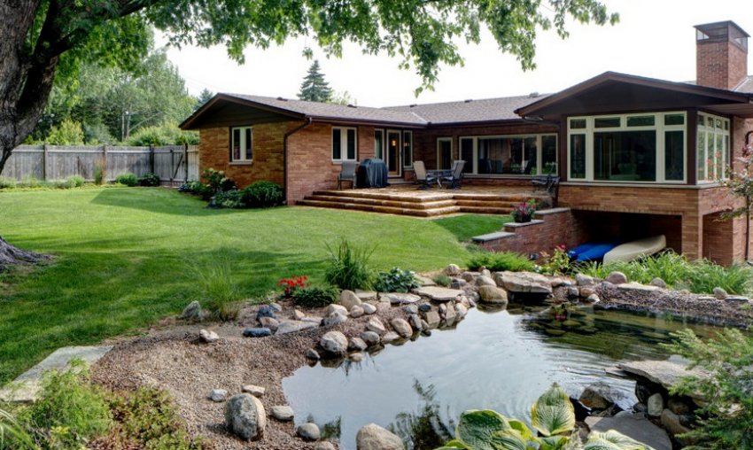 Пруд на ділянці Пруд на ділянці