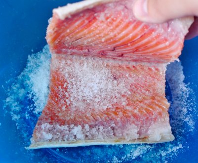 Засолювання горбуші шматочками швидко і смачно