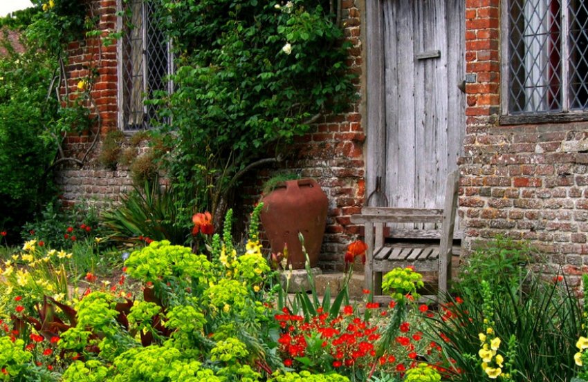 Стара хатинка в ландшафтному дизайні Стара хатинка в ландшафтному дизайні