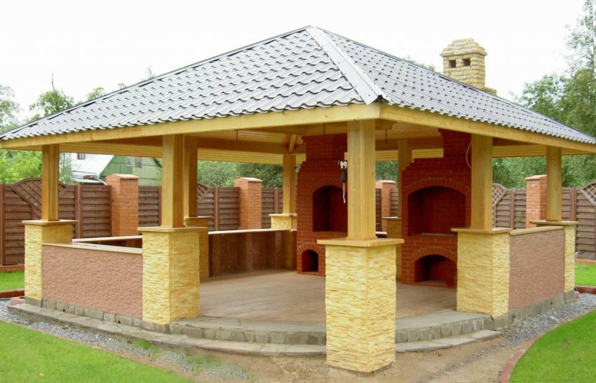 Бесідка з цегли Бесідка з цегли