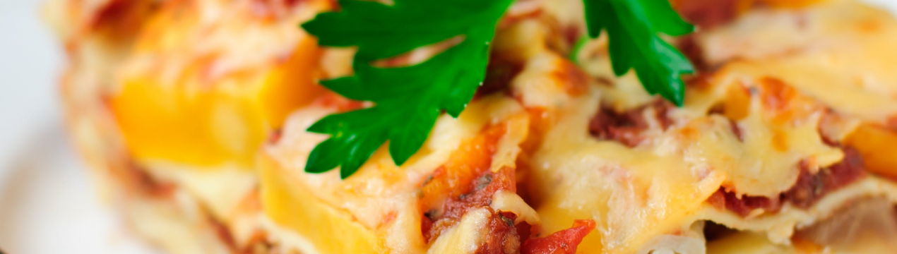 Сімейна новорічна вечеря з ароматною курячою лазаньєю