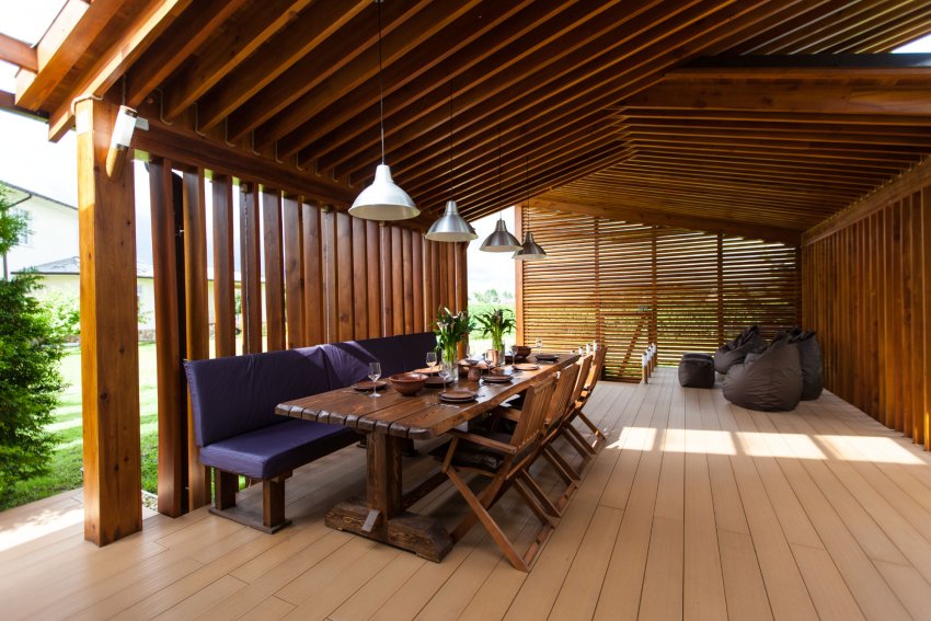 Інтер'єр бесідки шале Інтер'єр бесідки шале