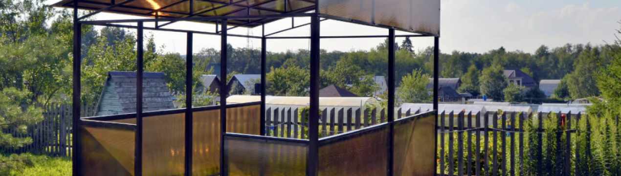 Обшивка садової бесідки листами з полікарбонату власноруч