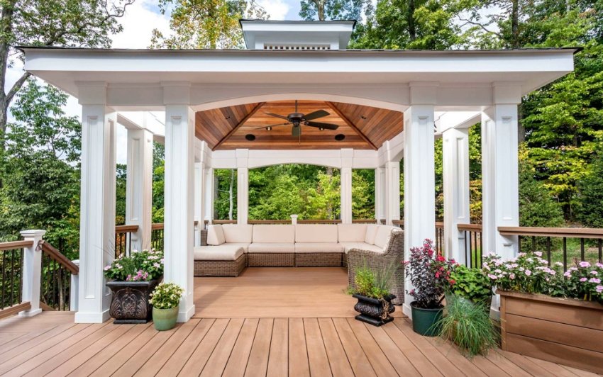 Бесідка в класичному стилі