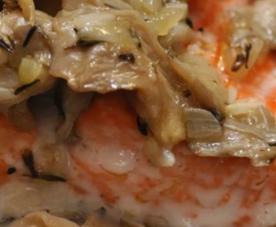 Як приготувати горбушу з грибами та сиром у духовці