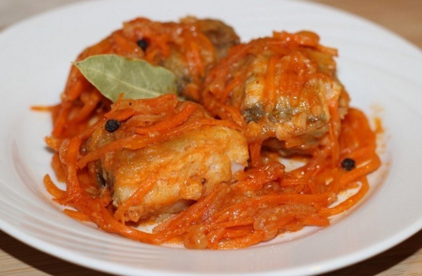 Кета в томатному соусі