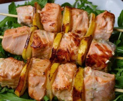 Як замаринувати та приготувати шашлик із горбуші