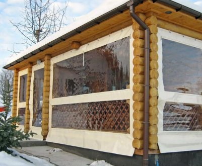 Захист бесідки від дощу, вітру і снігу: чим можна закрити на зиму і як затінити від сонця