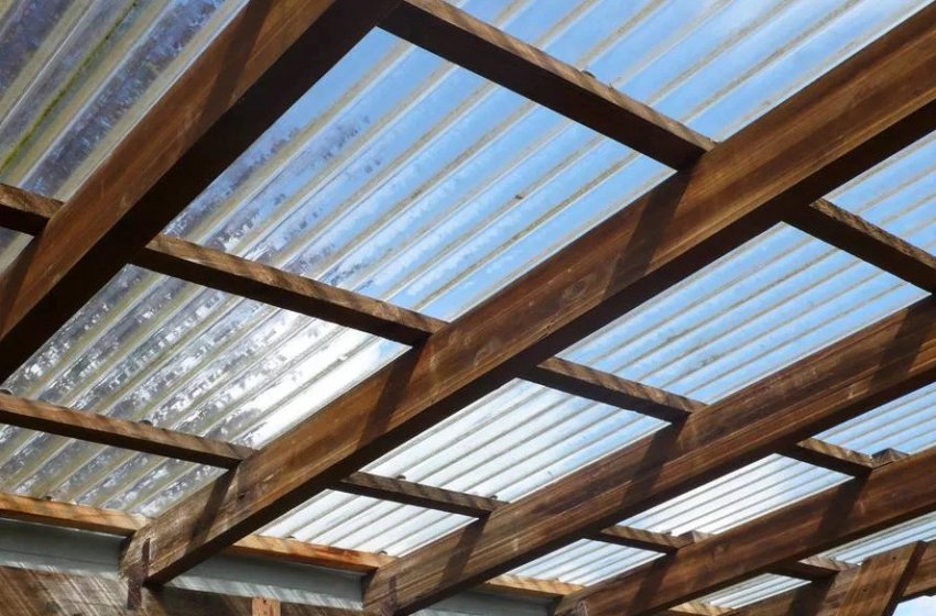 Пластикові дахи з полікарбонату Пластикові дахи з полікарбонату