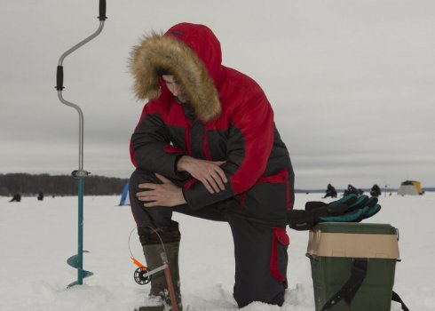 Особенности подбора костюма для зимней рыбалки