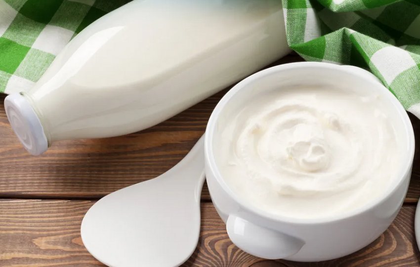 Сметана і молоко Сметана і молоко