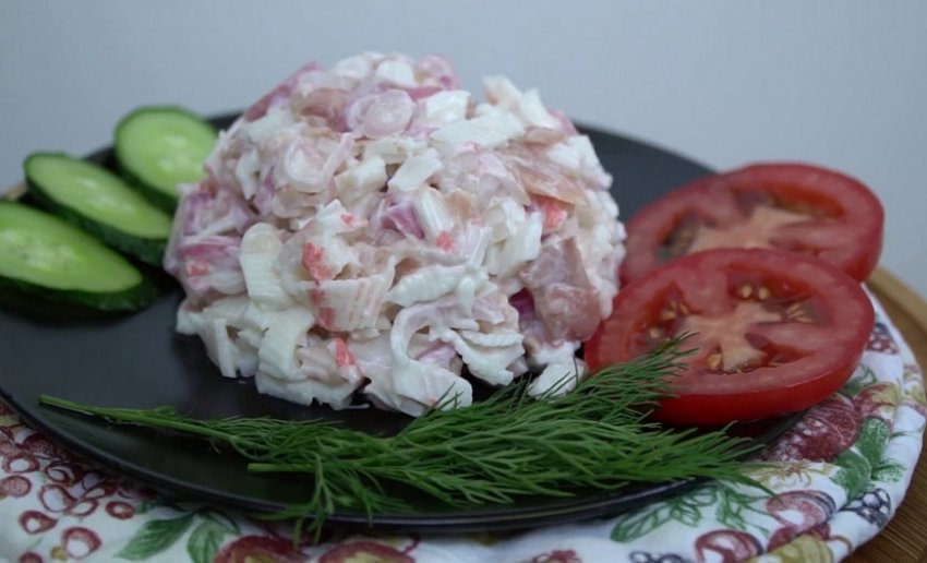 Салат із крабовими паличками Салат із крабовими паличками