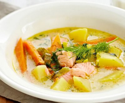 Як приготувати суп із консервованої горбуші