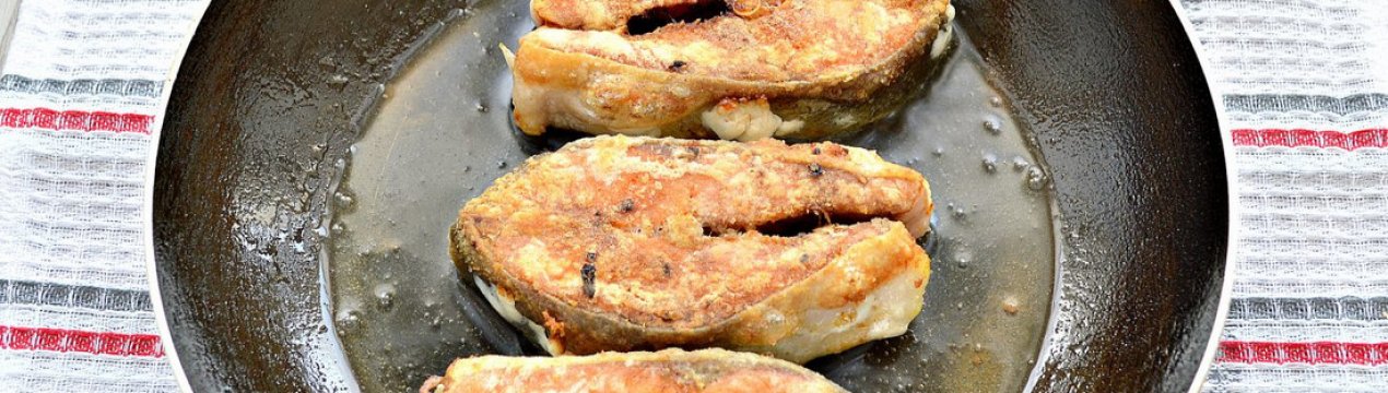 Як смачно посмажити горбушу на сковорідці