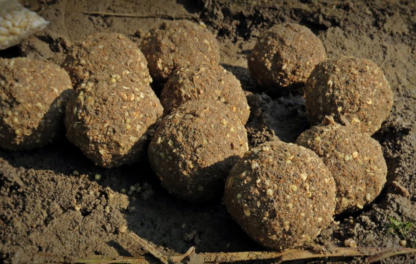 Прикормка на карася