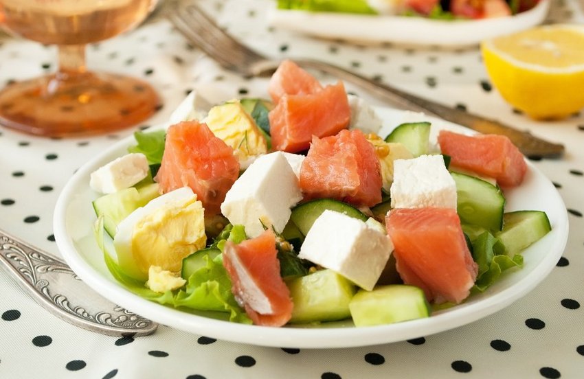 Салат із солоною горбушею