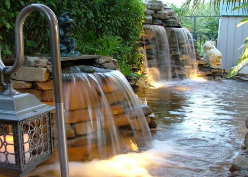 Як створити декоративний фонтан і водоспад