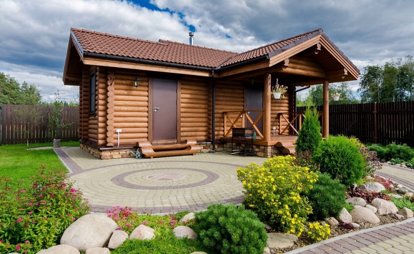 Альтанка з банею