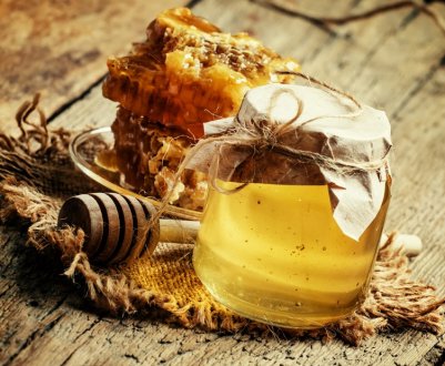 Німецький бджоляр розлив мед, забруднений гліфосатом, у Міністерство сільського господарства