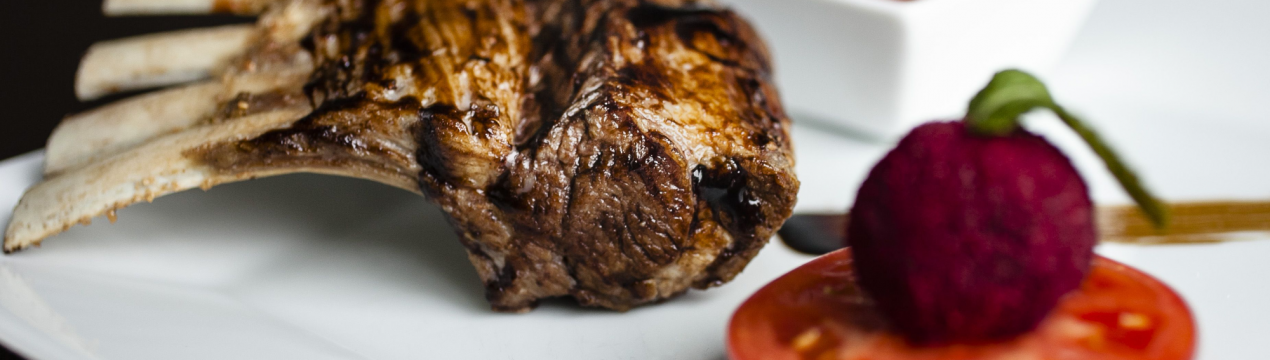 У чому найкраще маринувати баранину: 3 смачних способи