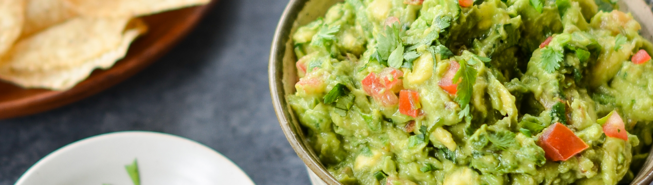 Ситний гуакамоле з кіноа для корисного сніданку