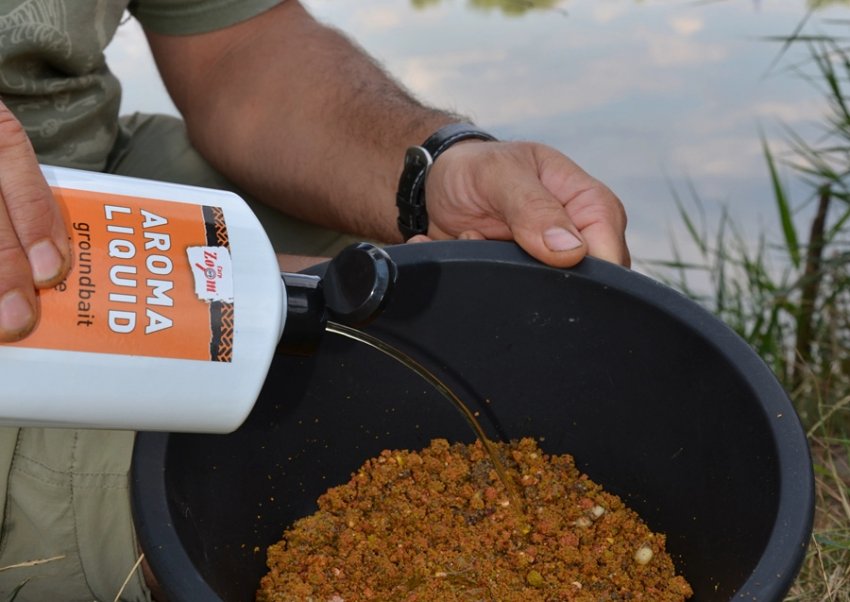 Ароматизатор у підгодовування Ароматизатор у підгодовування