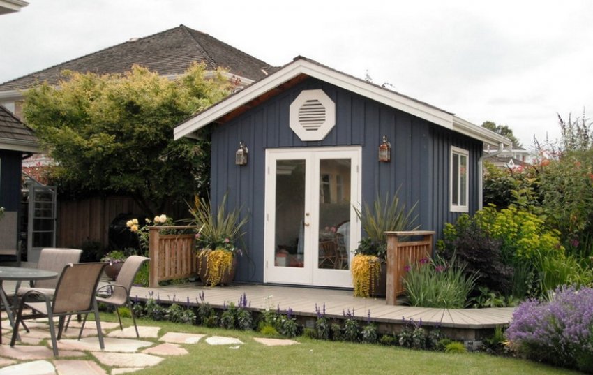 Льох біля будинку