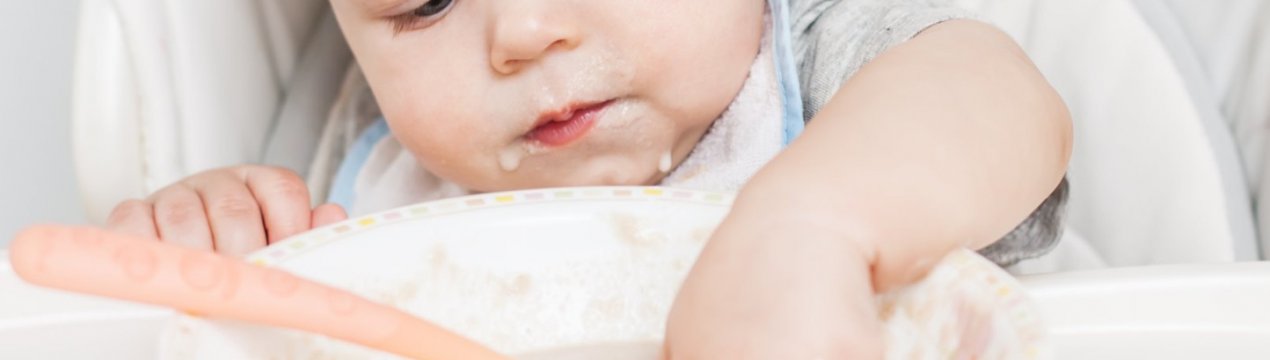 Користь і шкода вівсяної каші для немовляти, з якого віку можна давати для прикорму