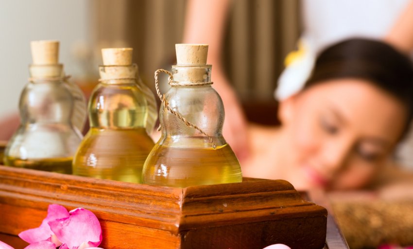 Олії для масажу